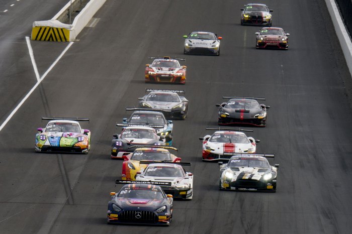 Season&rsquo;s Speedings: Give the Gift of Racing with 2026 Tickets