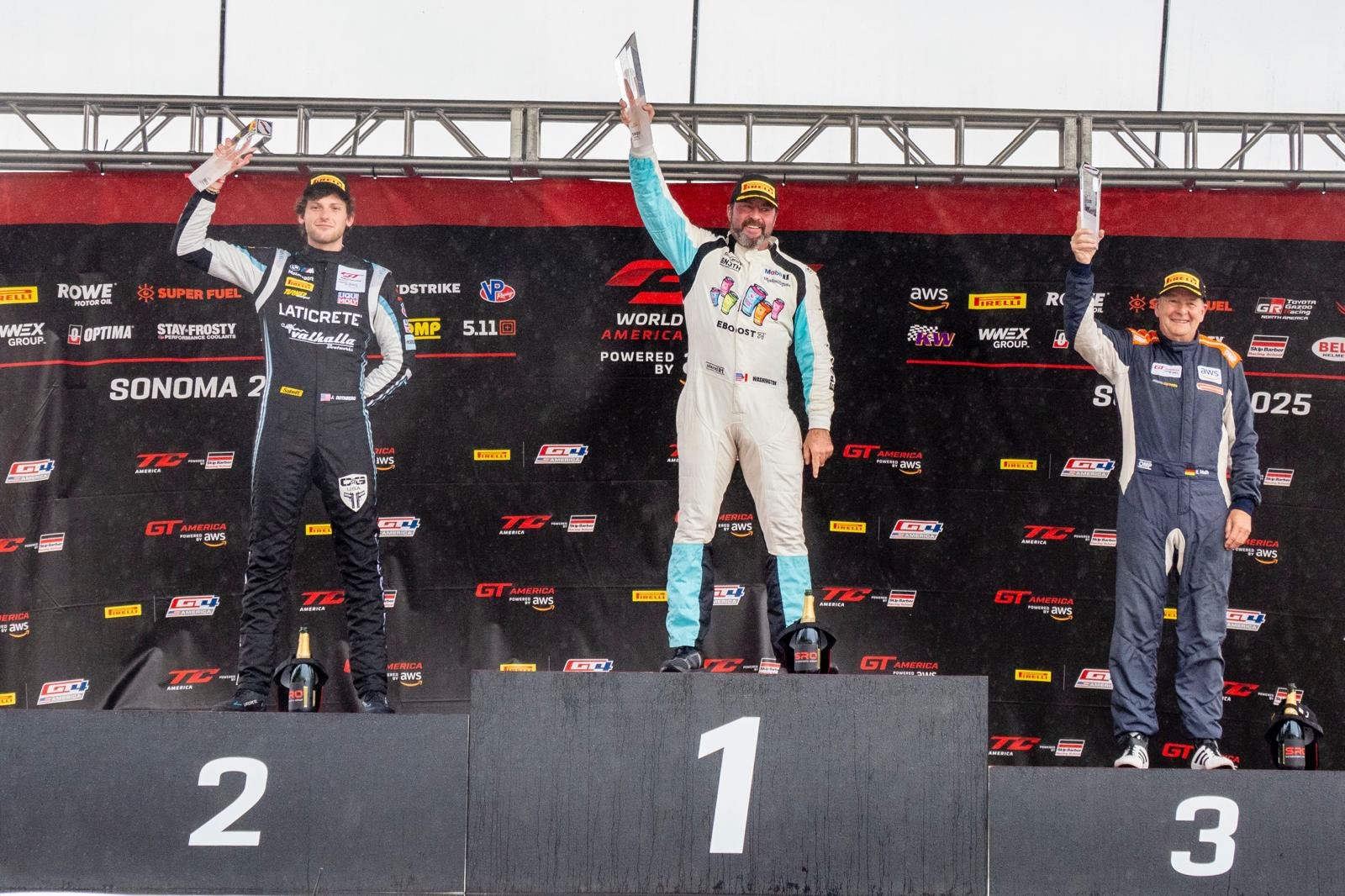 Washington and Hewitt Prevail in Rainy Race 2