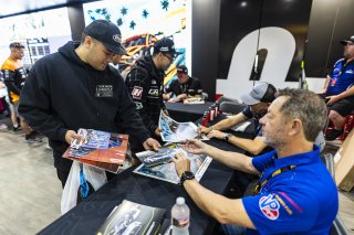 Autograph session at Streets of Long Beach Presented by 5.11, GT America, April 2024
 | Fabian Lagunas / SRO
