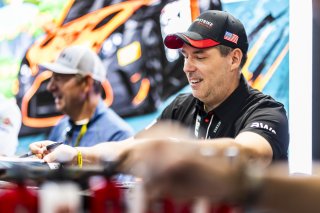 Autograph session at Streets of Long Beach Presented by 5.11, GT America, April 2024
 | Fabian Lagunas / SRO